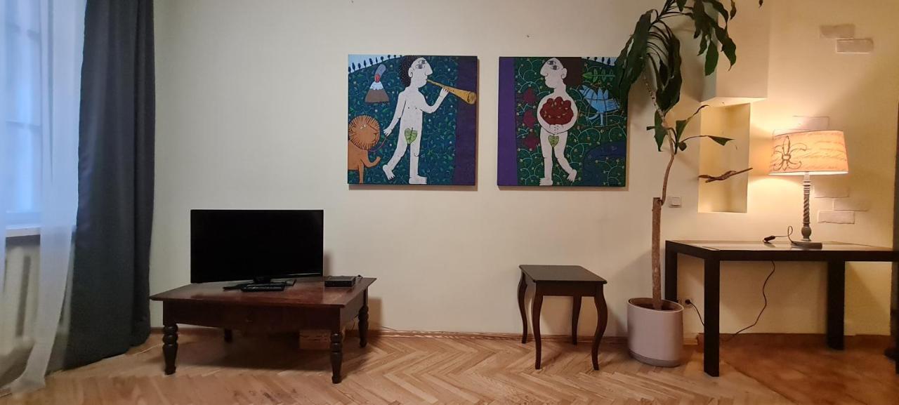 Rehouse Stikliu 4 Apartment Vilnius Bagian luar foto